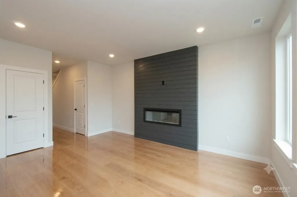 41 Sussex Court Sequim WA 98382