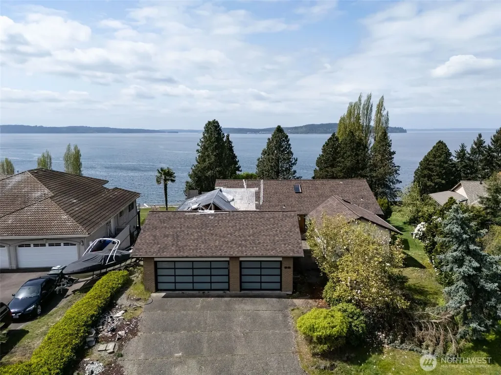 92 Tatoosh Place Steilacoom WA 98388