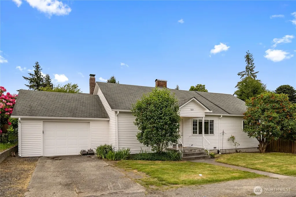 1623 Palm Avenue Everett WA 98203