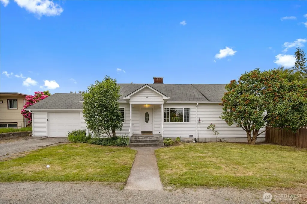 1623 Palm Avenue Everett WA 98203