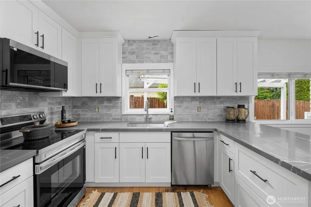 1623 Palm Avenue Everett WA 98203