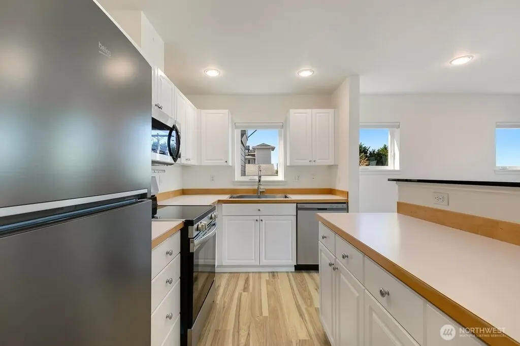 2101 N 55th Street Seattle WA 98103