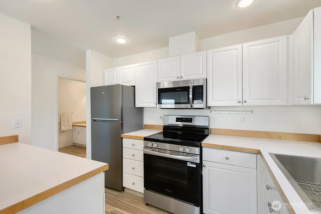 2101 N 55th Street Seattle WA 98103