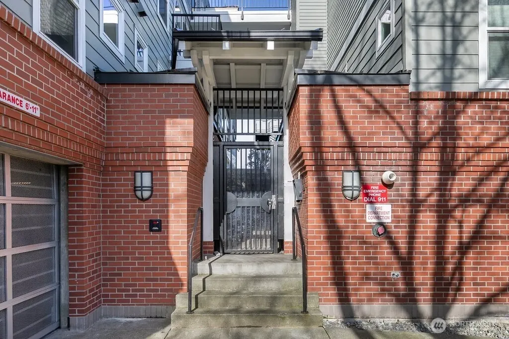 2101 N 55th Street Seattle WA 98103