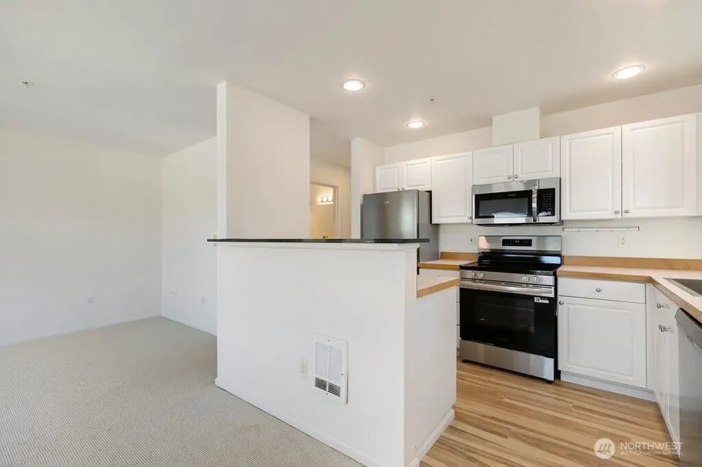 2101 N 55th Street Seattle WA 98103