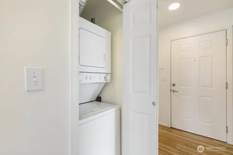 2101 N 55th Street Seattle WA 98103