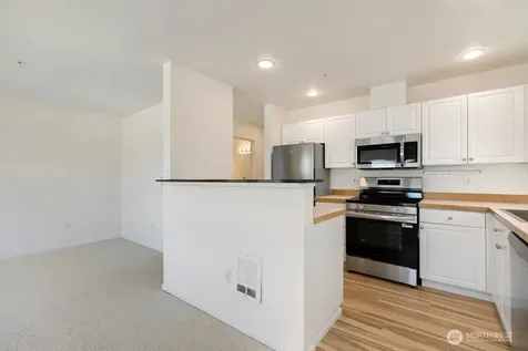 2101 N 55th Street Seattle WA 98103