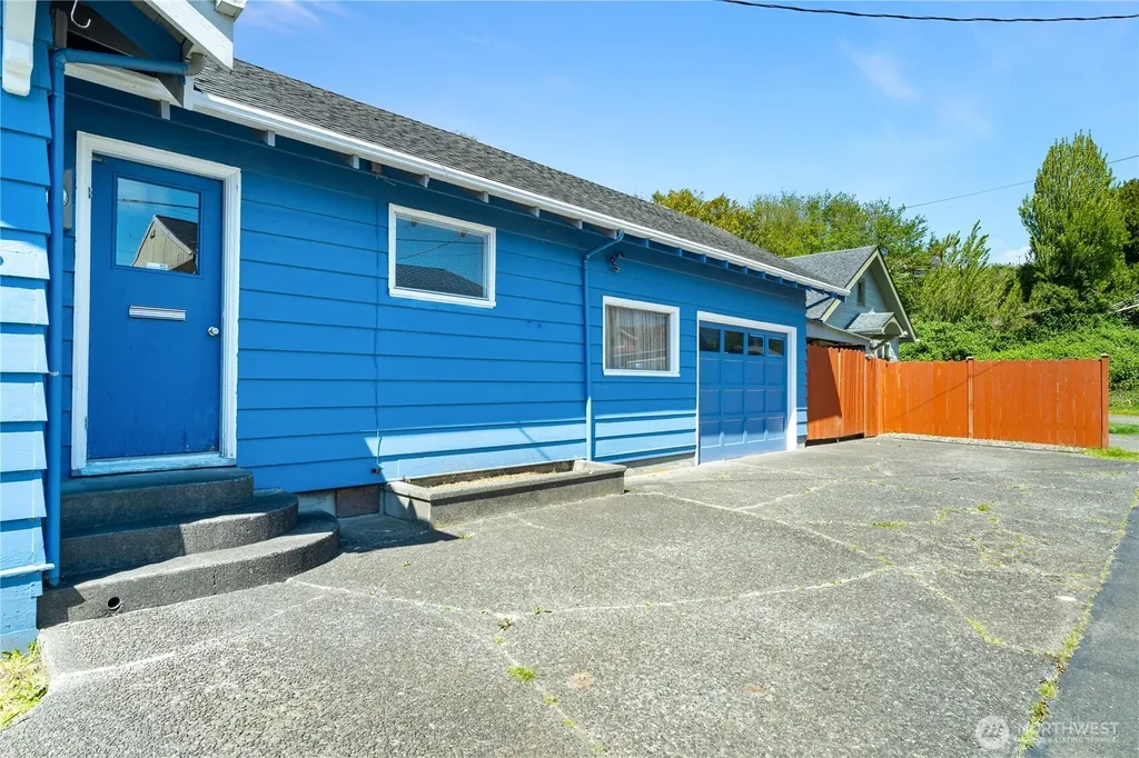 610 N Michigan Street Aberdeen WA 98520