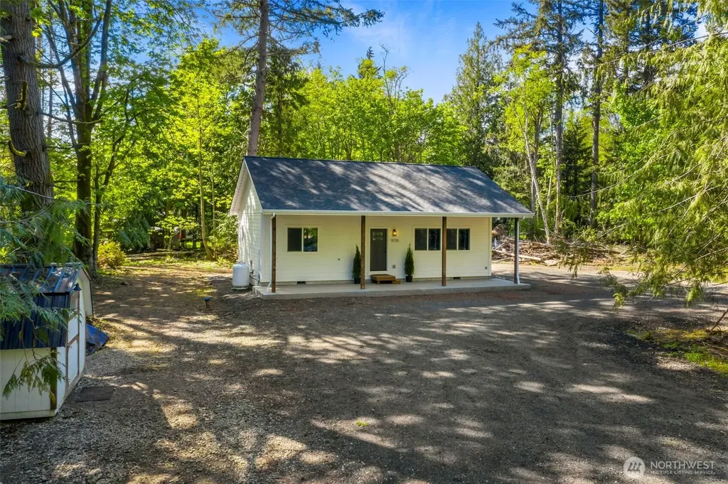 9725 Hunter Point Road NW Olympia WA 98502
