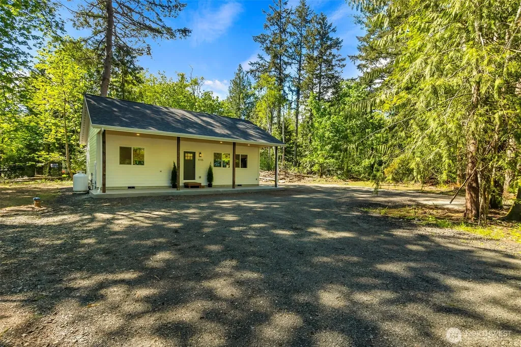 9725 Hunter Point Road NW Olympia WA 98502
