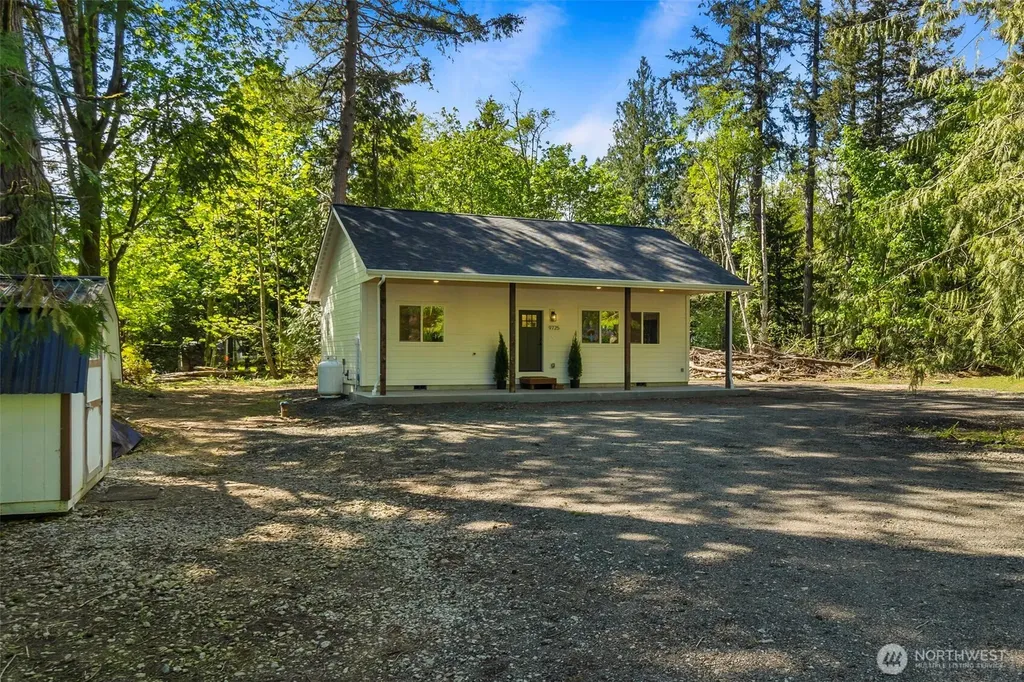 9725 Hunter Point Road NW Olympia WA 98502