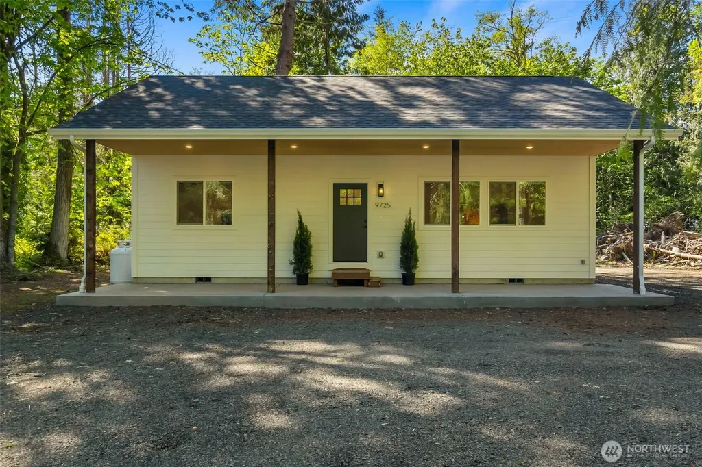 9725 Hunter Point Road NW Olympia WA 98502