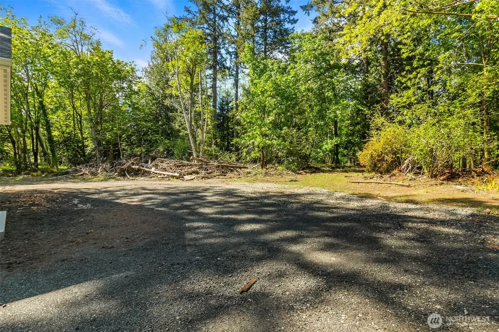 9725 Hunter Point Road NW Olympia WA 98502