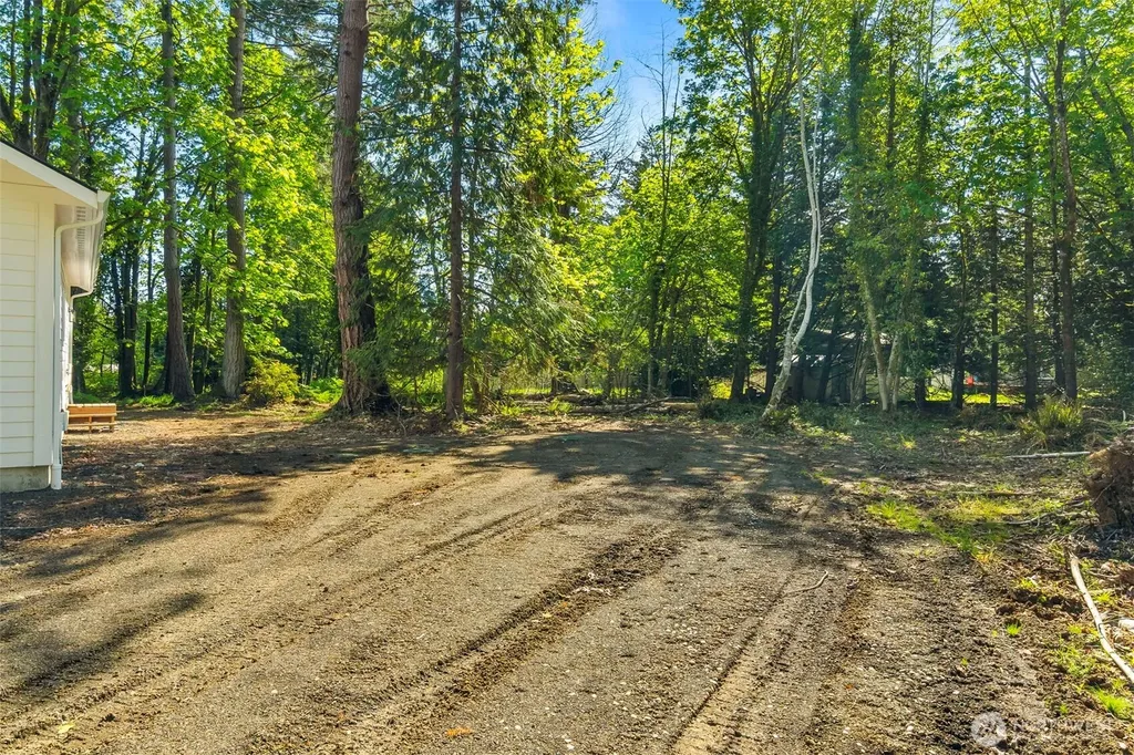 9725 Hunter Point Road NW Olympia WA 98502