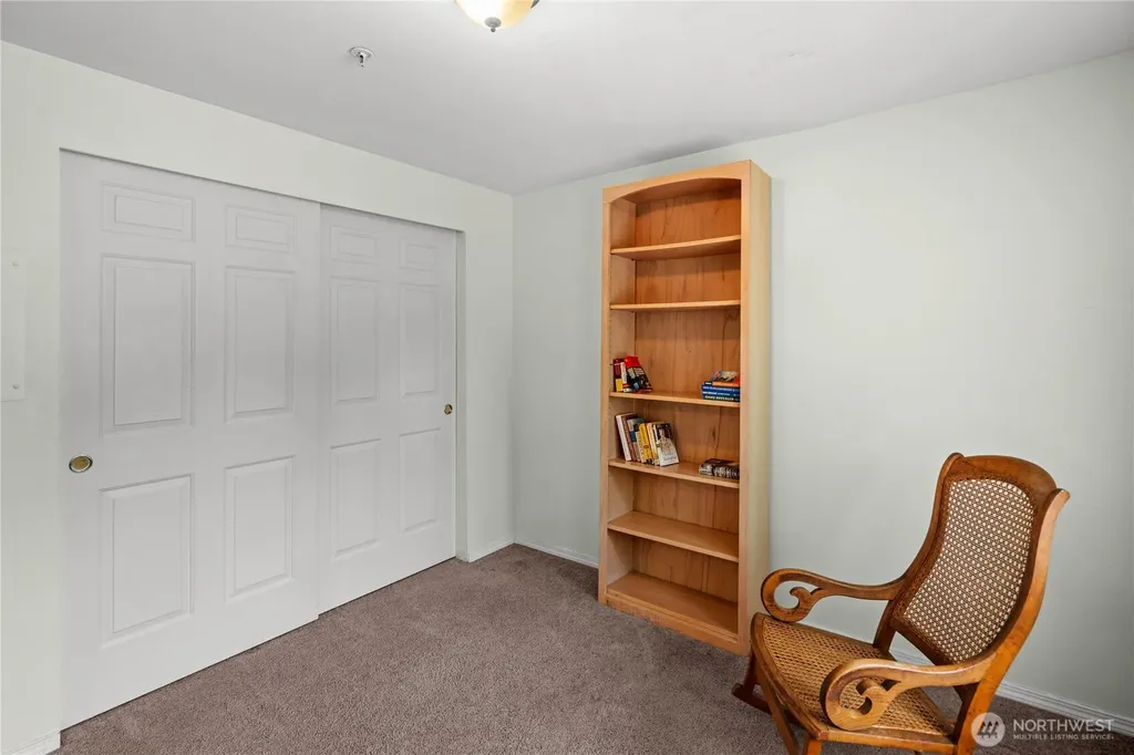 4701 NW Walgren Drive Silverdale WA 98383