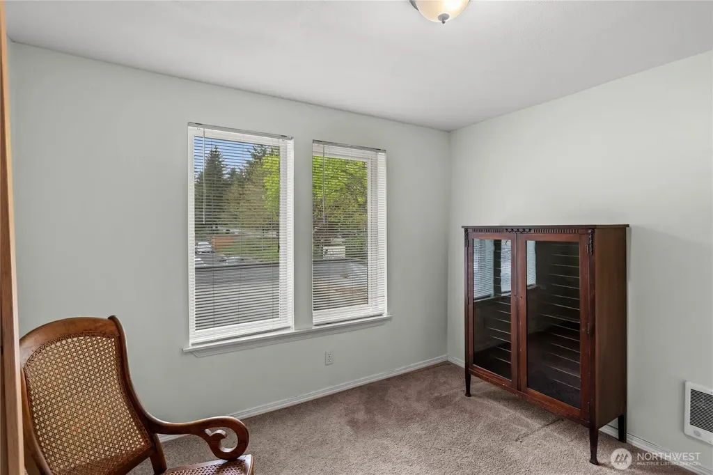 4701 NW Walgren Drive Silverdale WA 98383