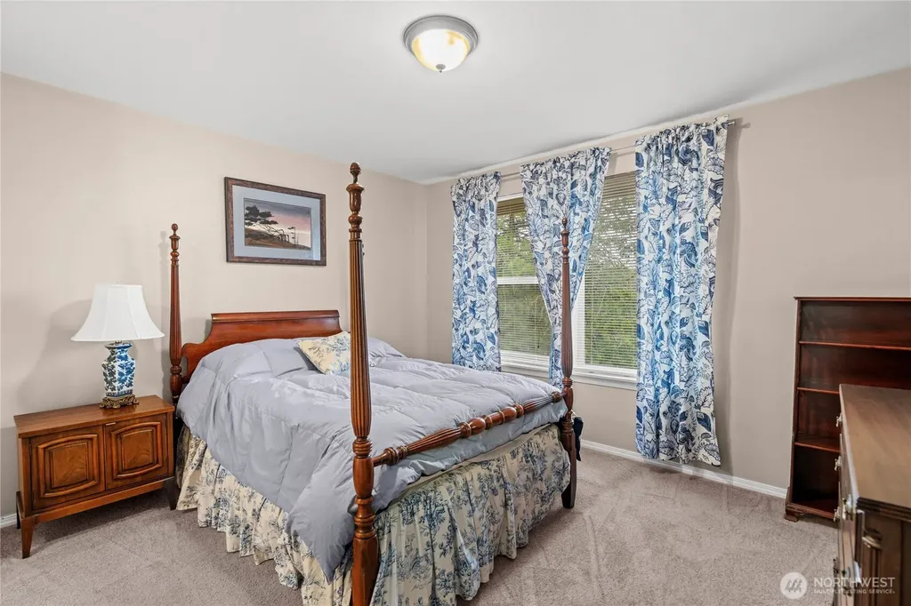 4701 NW Walgren Drive Silverdale WA 98383