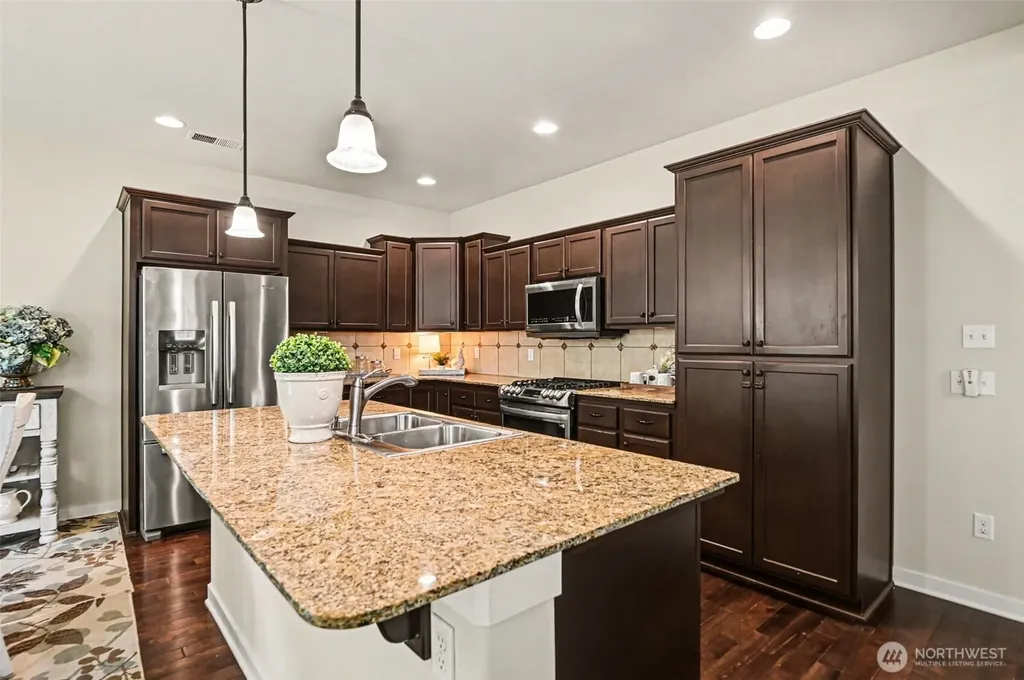 1023 117th Drive SE Lake Stevens WA 98258