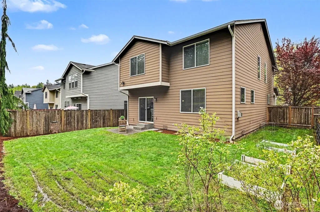 1023 117th Drive SE Lake Stevens WA 98258