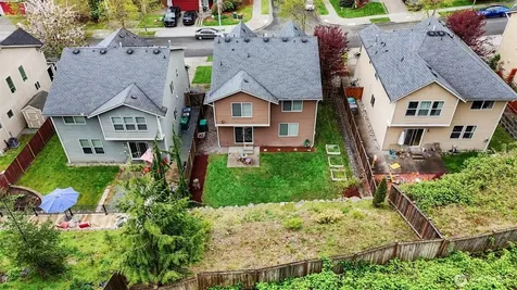 1023 117th Drive SE Lake Stevens WA 98258