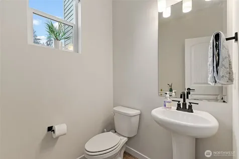 13420 Manor Way Lynnwood WA 98087