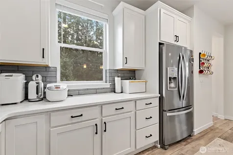 13420 Manor Way Lynnwood WA 98087