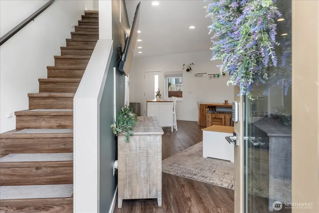 10170 Holman Road NW Seattle WA 98177