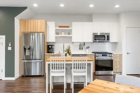 10170 Holman Road NW Seattle WA 98177