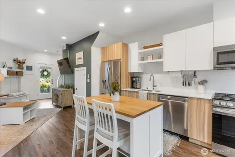 10170 Holman Road NW Seattle WA 98177