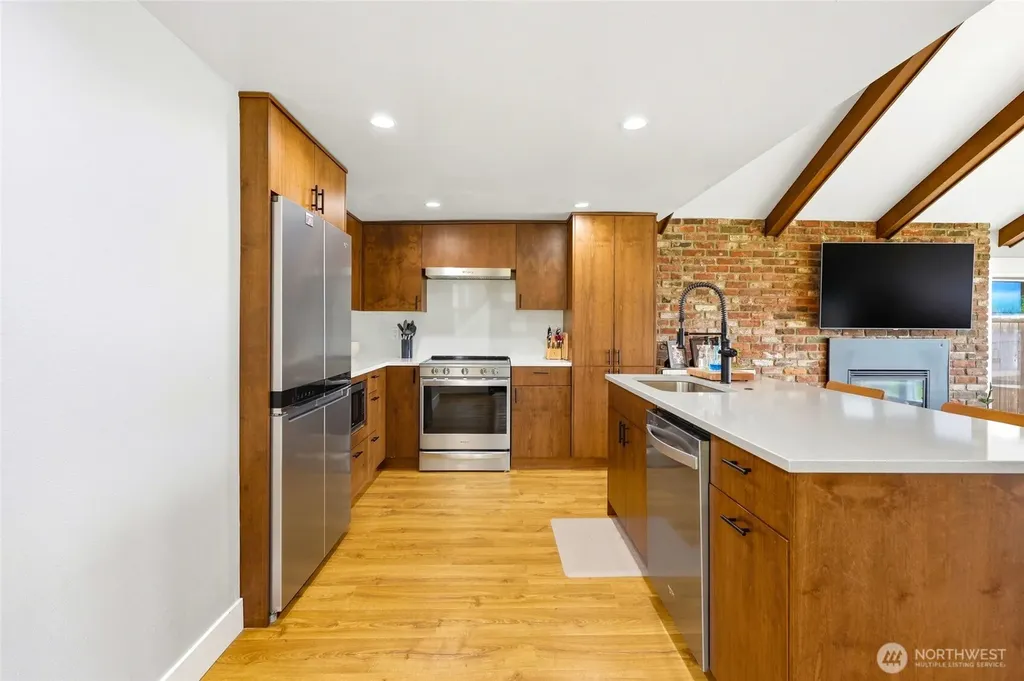 4302 Peninsula Road Stanwood WA 98292