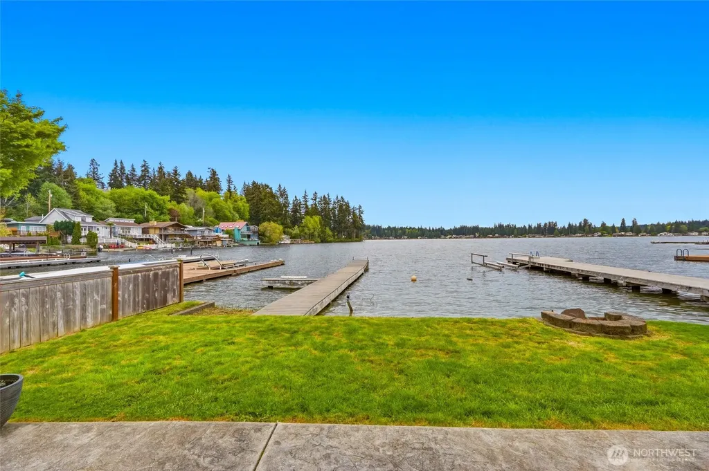 4302 Peninsula Road Stanwood WA 98292