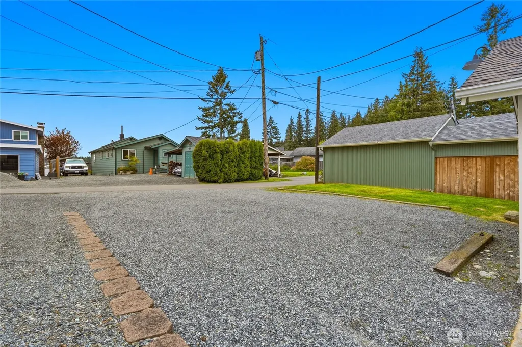 4302 Peninsula Road Stanwood WA 98292