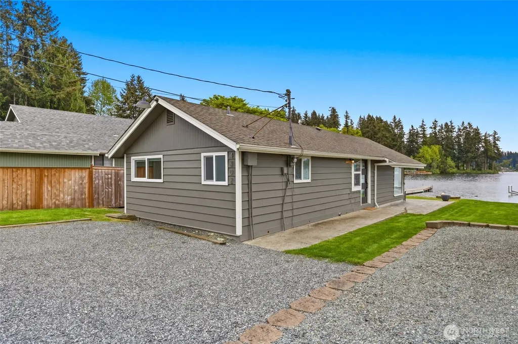 4302 Peninsula Road Stanwood WA 98292