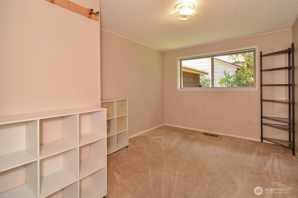 13709 39th Avenue NE Seattle WA 98125