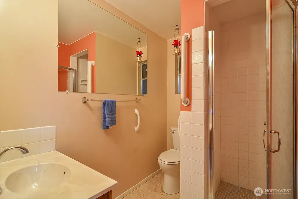 13709 39th Avenue NE Seattle WA 98125