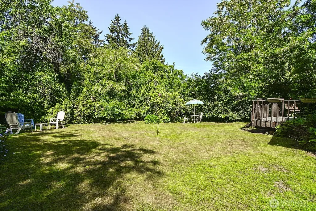 13709 39th Avenue NE Seattle WA 98125