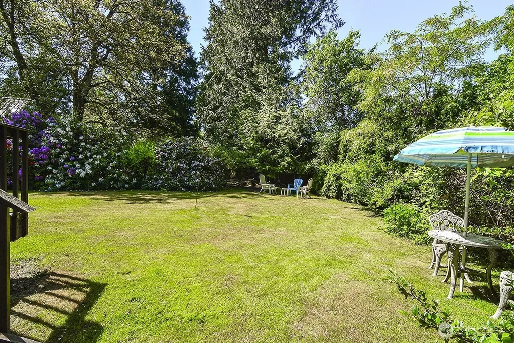 13709 39th Avenue NE Seattle WA 98125