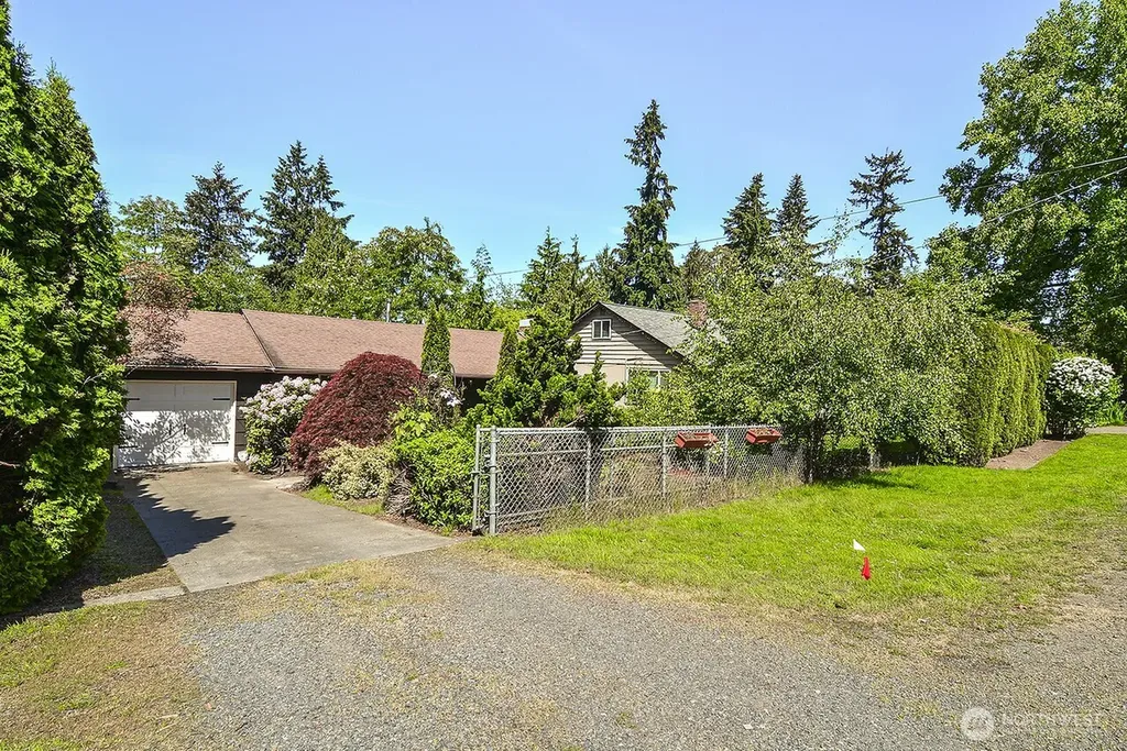 13709 39th Avenue NE Seattle WA 98125