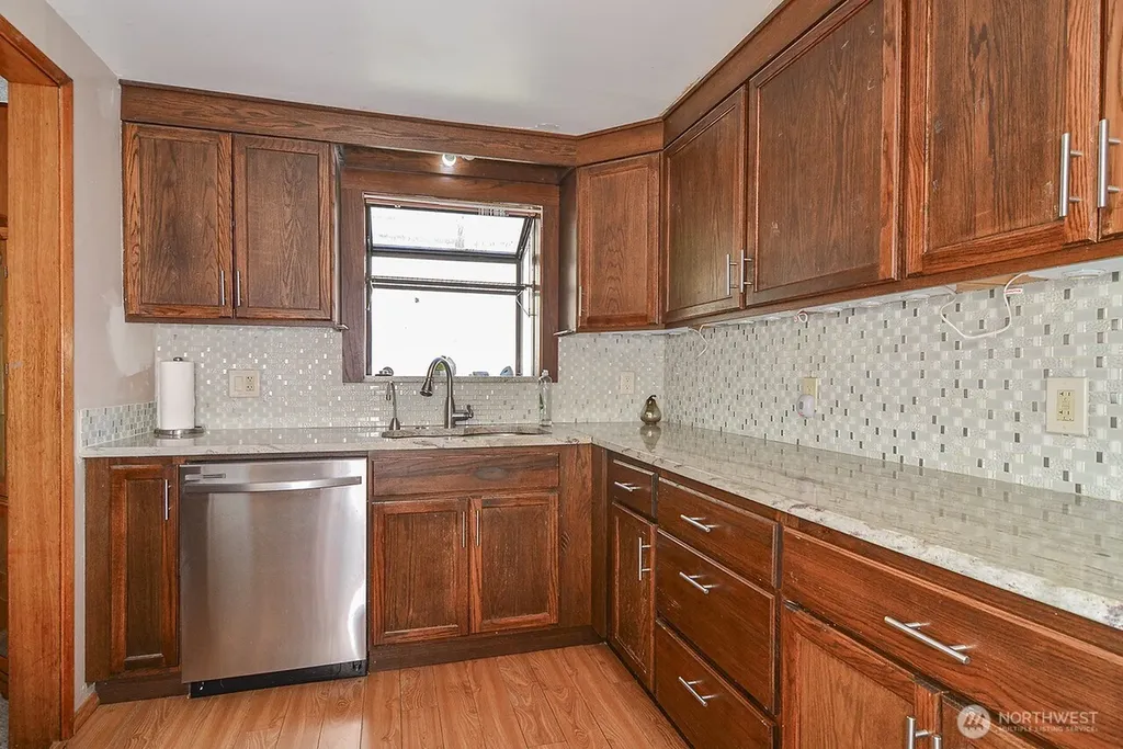13709 39th Avenue NE Seattle WA 98125