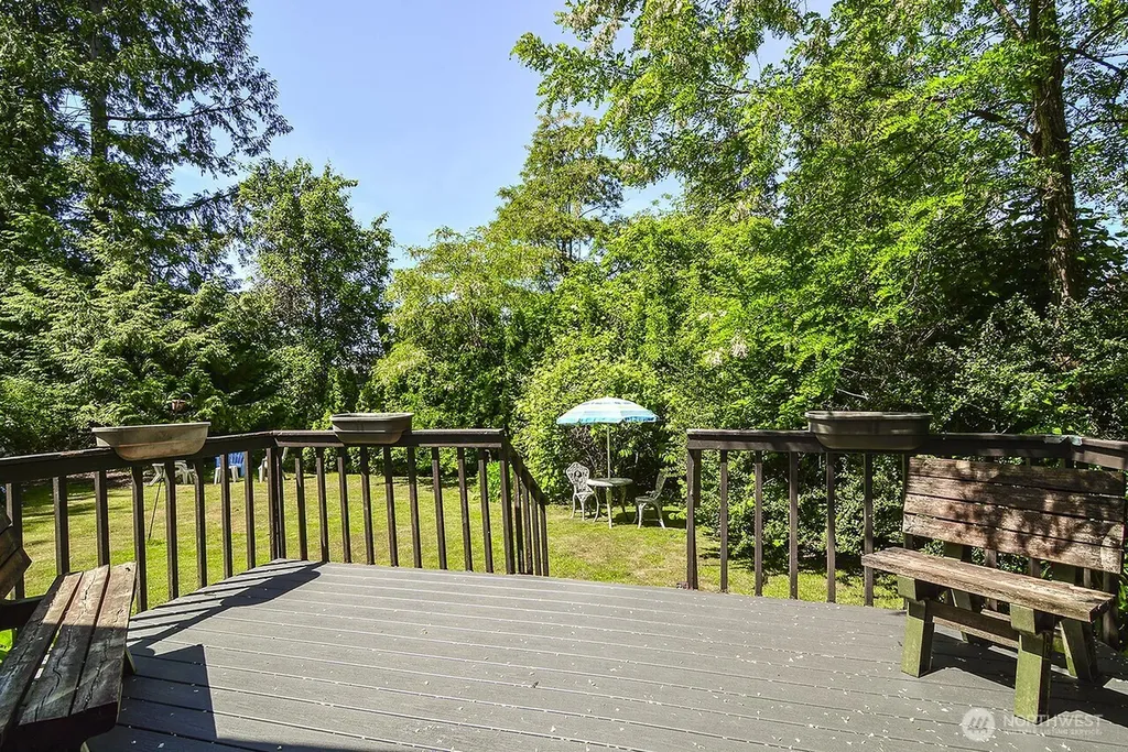 13709 39th Avenue NE Seattle WA 98125