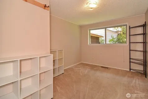 13709 39th Avenue NE Seattle WA 98125