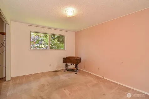 13709 39th Avenue NE Seattle WA 98125
