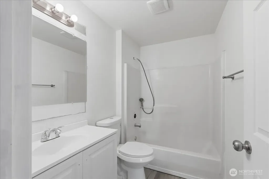 8816 Milbanke Drive SE Olympia WA 98513