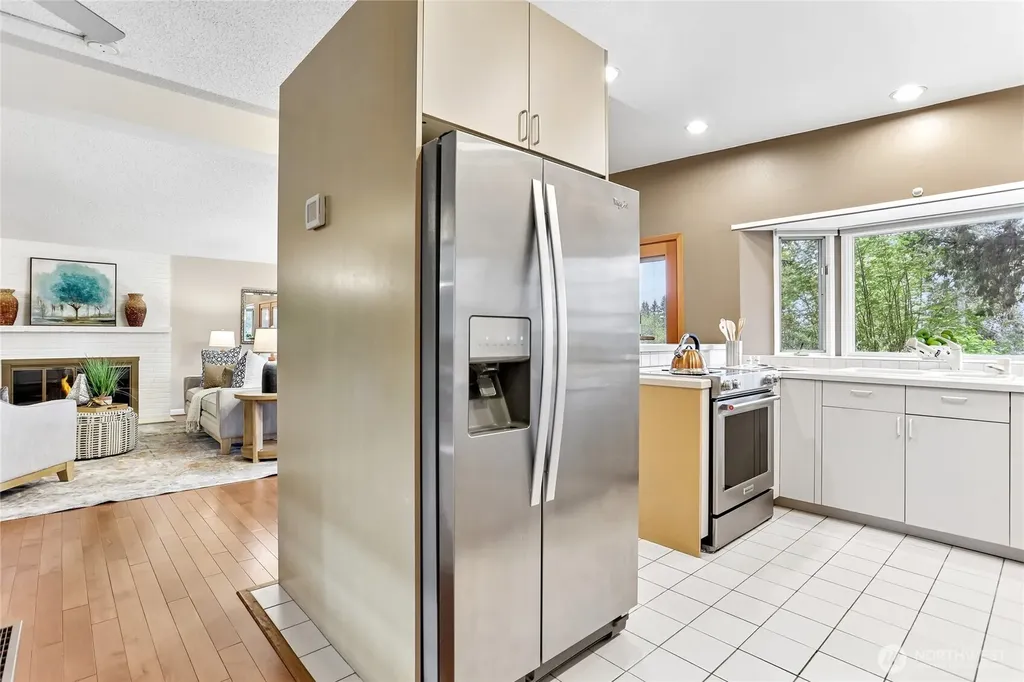 12226 SE 25th Street Bellevue WA 98005