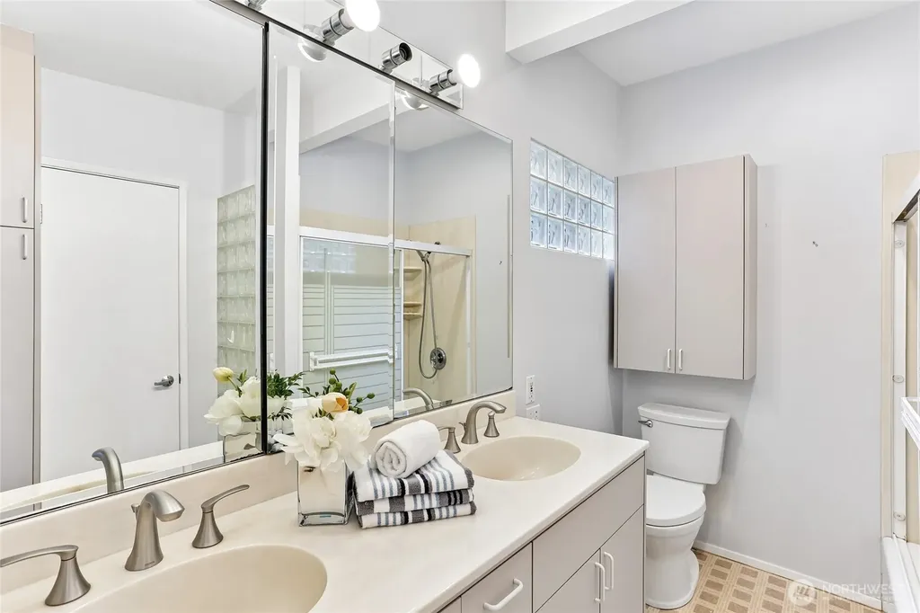 12226 SE 25th Street Bellevue WA 98005