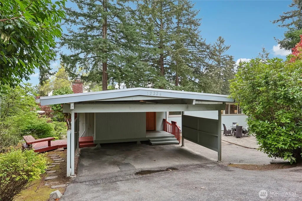 12226 SE 25th Street Bellevue WA 98005