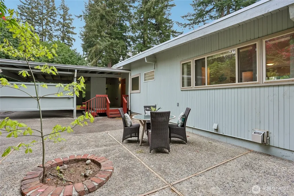 12226 SE 25th Street Bellevue WA 98005