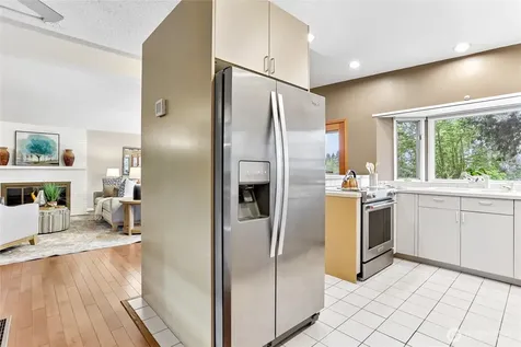 12226 SE 25th Street Bellevue WA 98005
