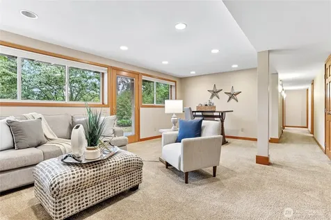 12226 SE 25th Street Bellevue WA 98005