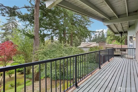 12226 SE 25th Street Bellevue WA 98005